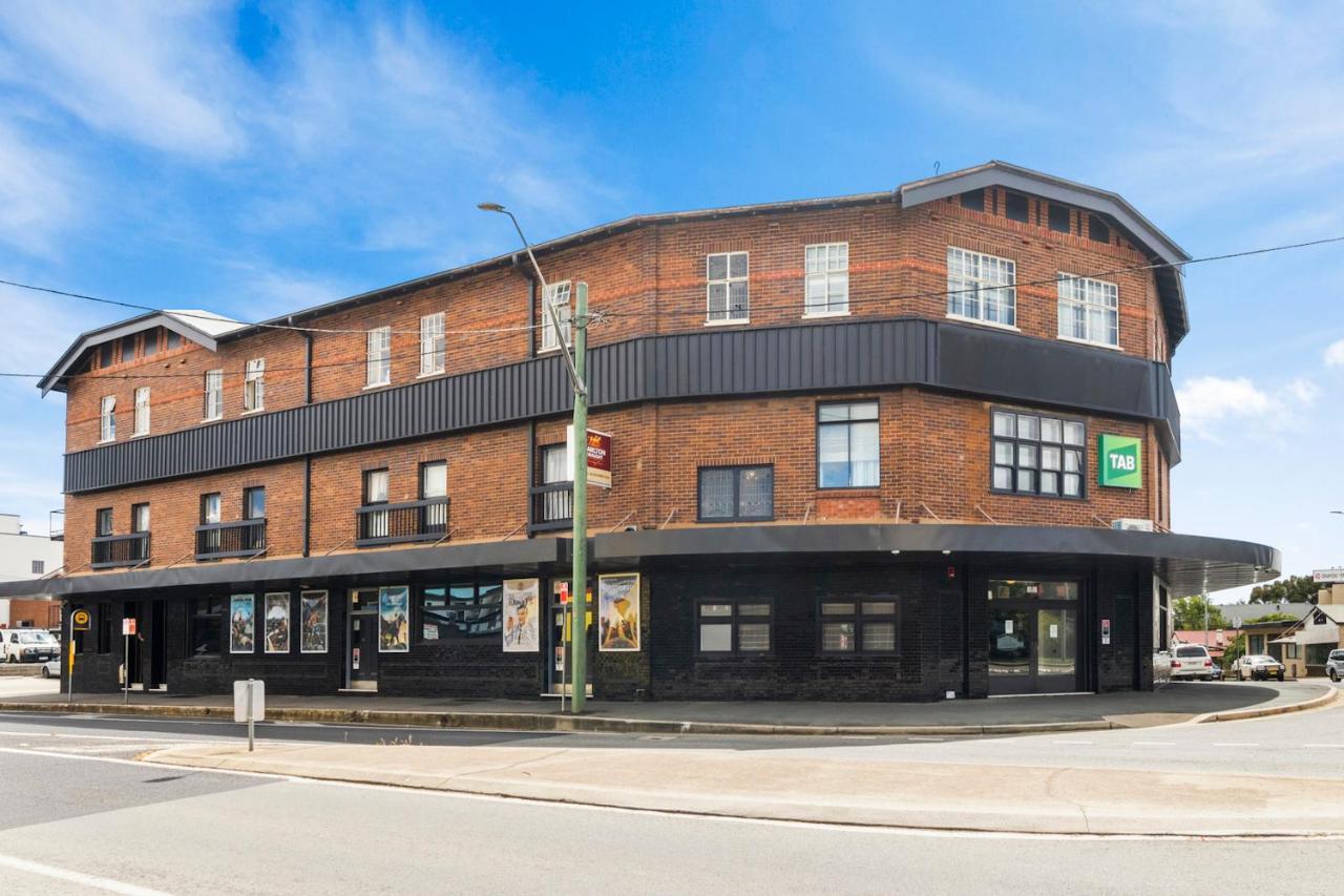 Hotel Queanbeyan Canberra Exterior photo