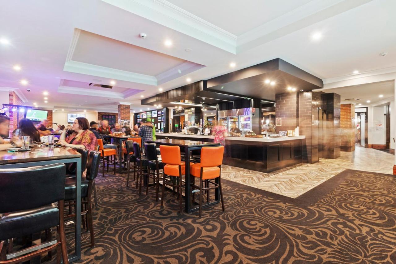 Hotel Queanbeyan Canberra Exterior photo